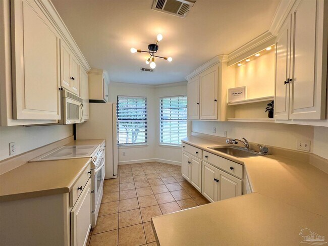 Building Photo - 3241 Braxton Cir