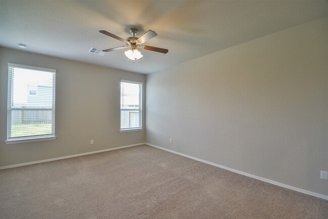Building Photo - 24810 Winema Wds Ln