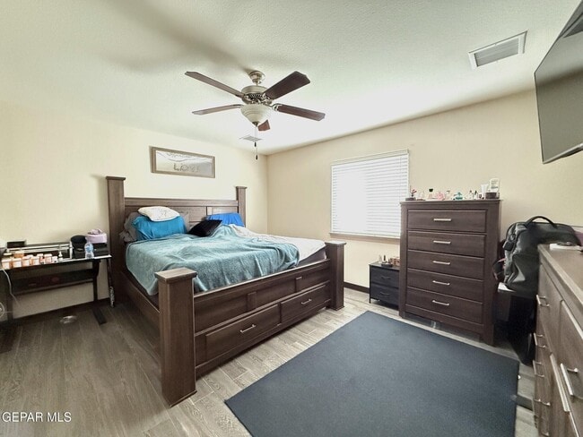 Building Photo - 3856 Loma Cortez Dr