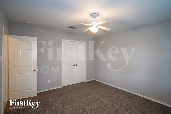 Building Photo - 1613 Baxter Springs Dr