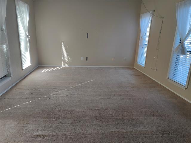 Building Photo - 2513 Crown Cir