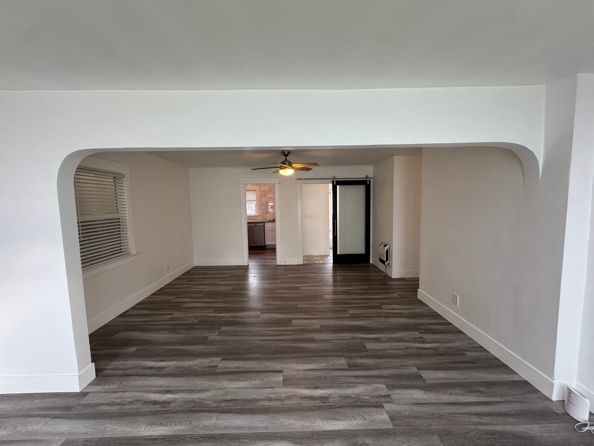 Building Photo - 1653 Bayview Dr