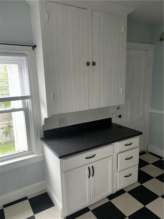 Building Photo - 179 Ivy St