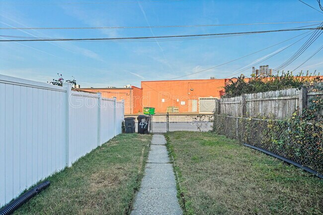 Building Photo - 47 S Hawthorne Rd