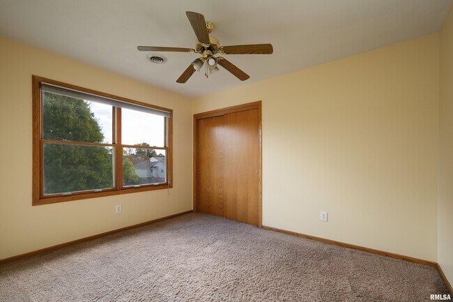 Building Photo - 4005 Raleigh Ave