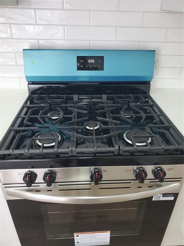 Building Photo - 516 W Beach St