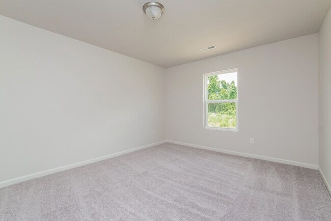 Building Photo - 1054 Manor Dr, Rocky Mount, NC