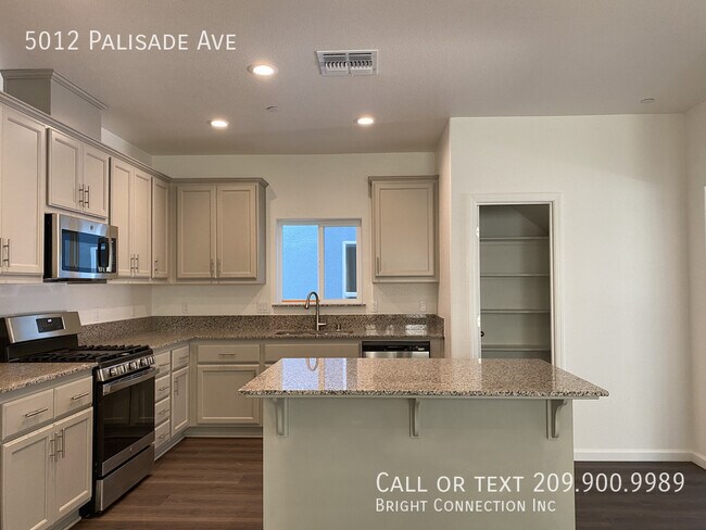 Building Photo - 5012 Palisade Ave