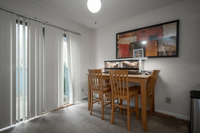 Building Photo - 187 Woodstone Dr