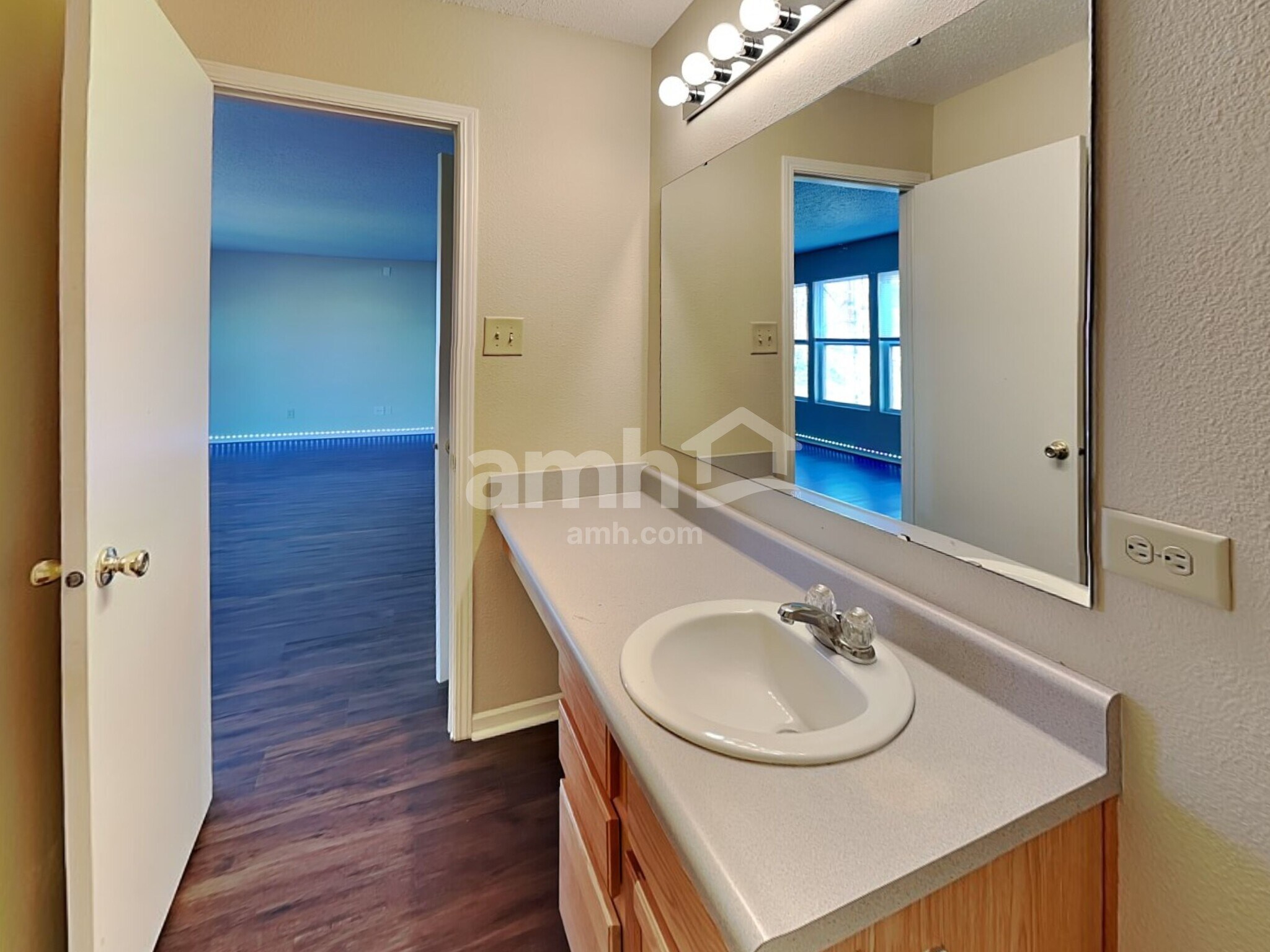 Building Photo - 1212 N Aberdeen Dr