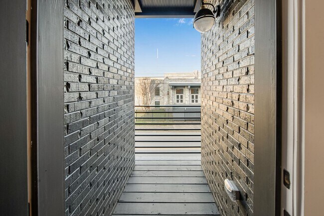 Building Photo - 1861 Zeta Way