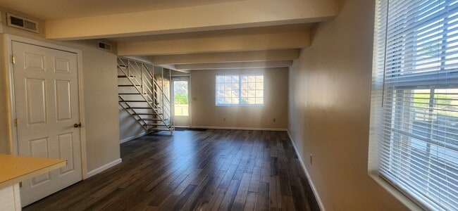 Building Photo - 1416 Missouri Ave