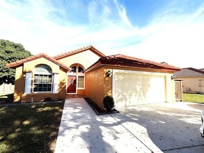 Building Photo - 9217 Valencia Palms Dr