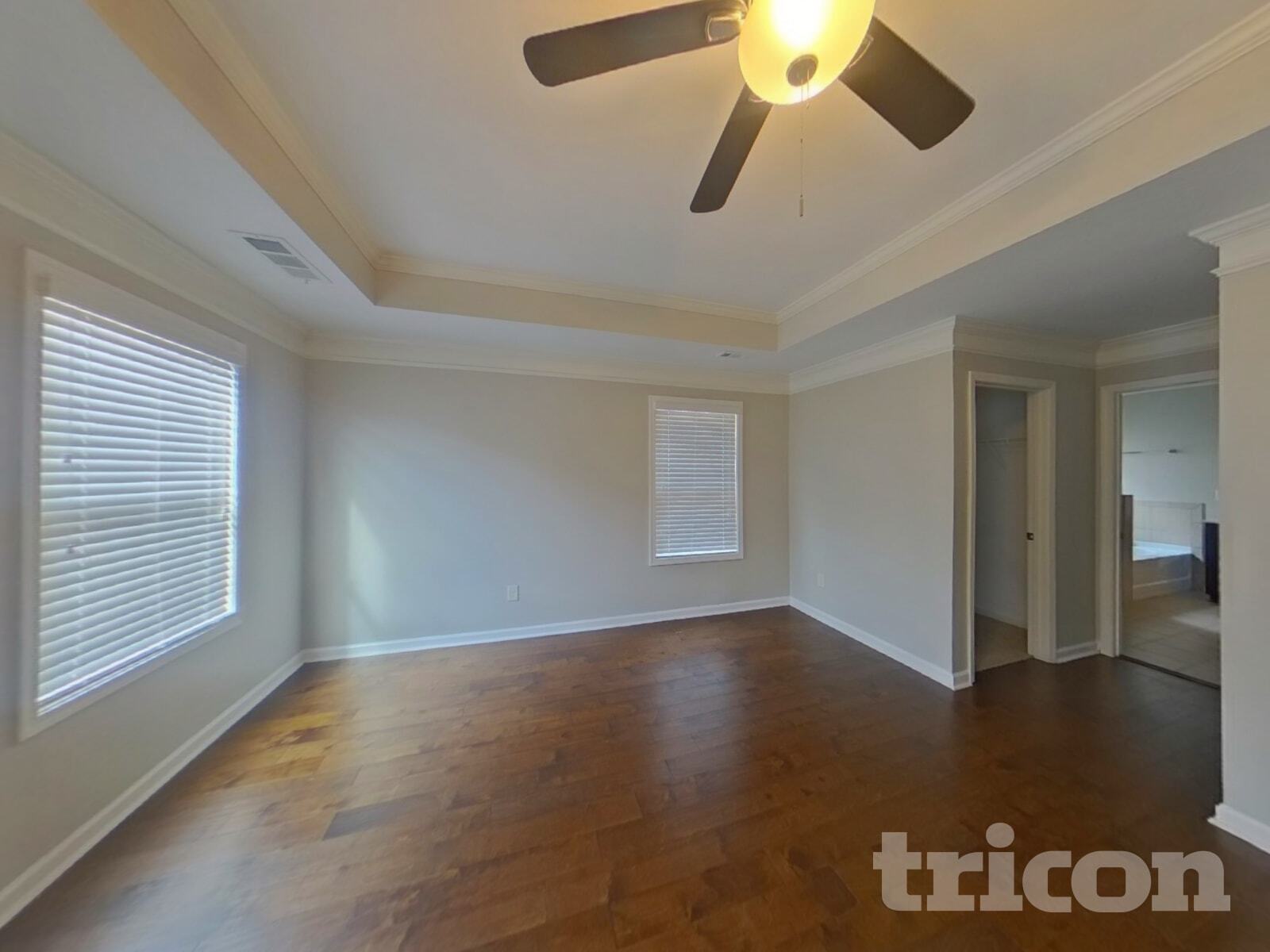 Building Photo - 5959 Wolf Creek Dr