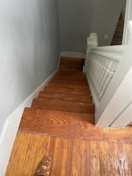 Building Photo - 402 S Pearl St