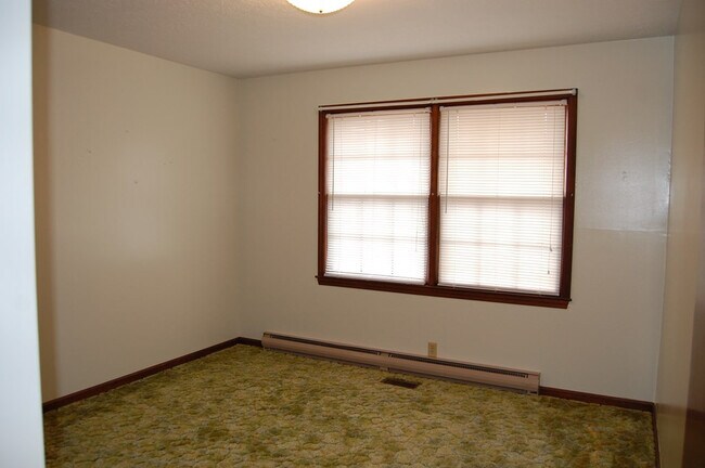 Building Photo - 123 Reedy Fork Rd