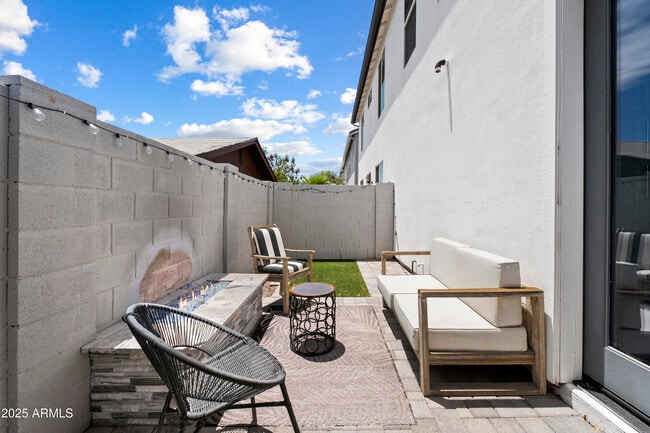 Building Photo - 3030 N 38th St
