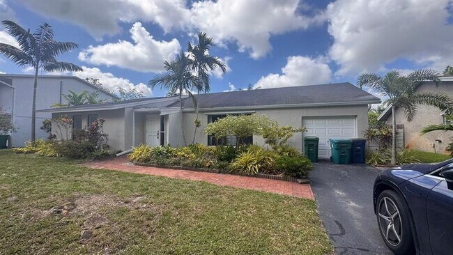 Primary Photo - 10188 SW 53rd Ct