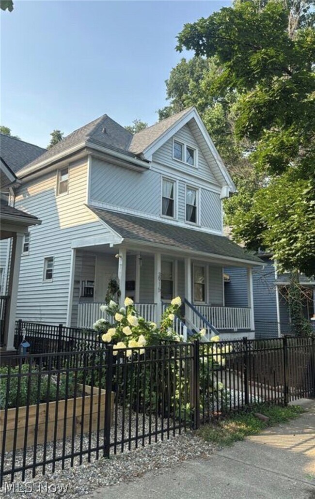 Building Photo - 3915 John Ave