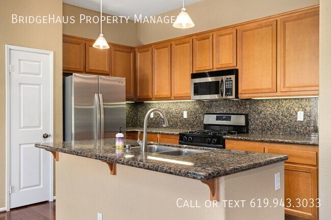 Building Photo - 1693 Avery Rd