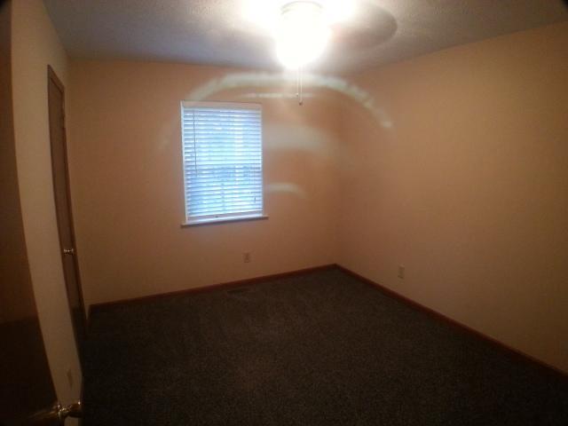 Building Photo - Charming 3 Bedroom / 2 Bath with Finished Basement!