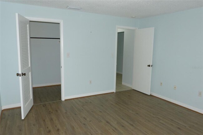 Building Photo - 2700 Bayshore Blvd