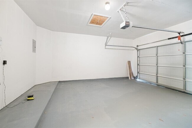 Building Photo - 4101 Bandice Ln