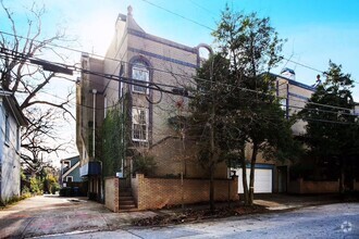 Building Photo - Luxury Midtown Private Retreat!