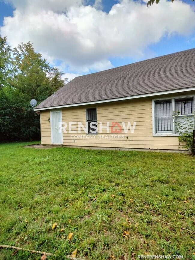 Building Photo - 5266 Bitter Creek Dr. Home For Rent In Nor...