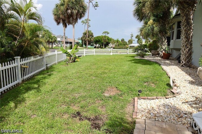 Building Photo - 6123 Montego Bay Loop
