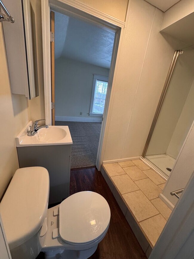 Building Photo - 100 Smithsonian St