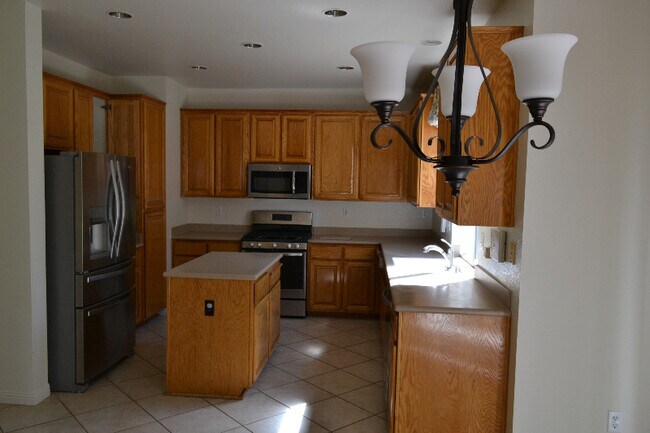 Building Photo - 507 Treyburn Cir
