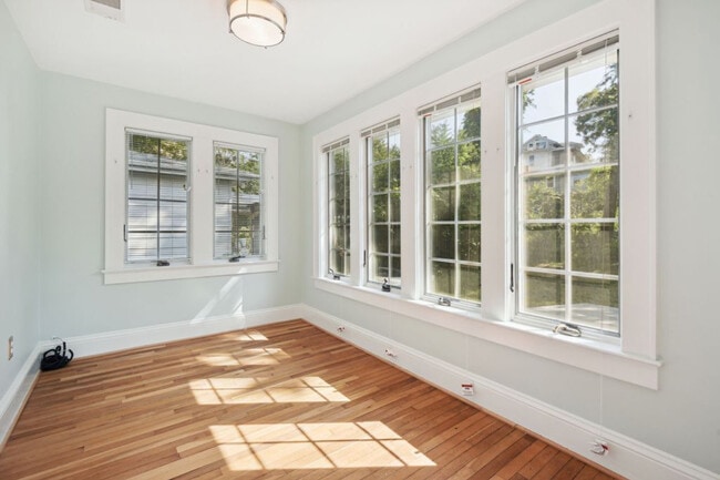 Building Photo - 311 Boyd Ave