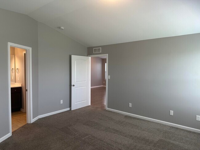Building Photo - 2424 Feathersound Wy