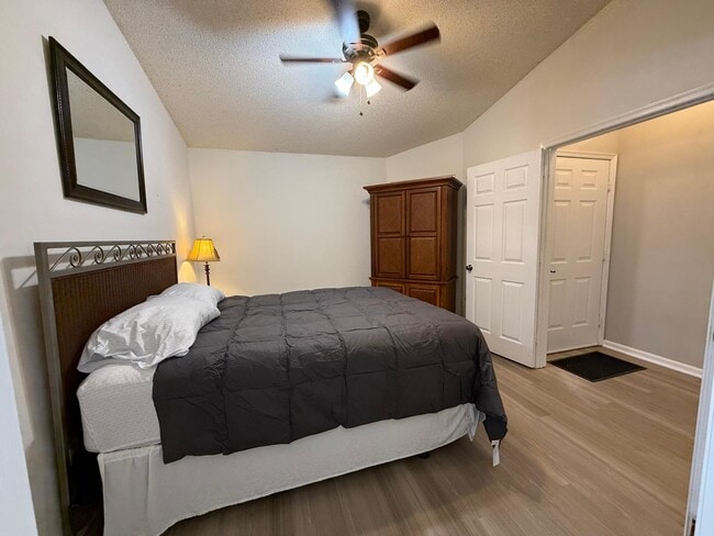 Building Photo - 12718 Westhampton Cir