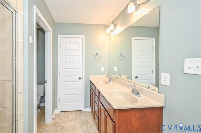 Building Photo - 8090 Manton Ct