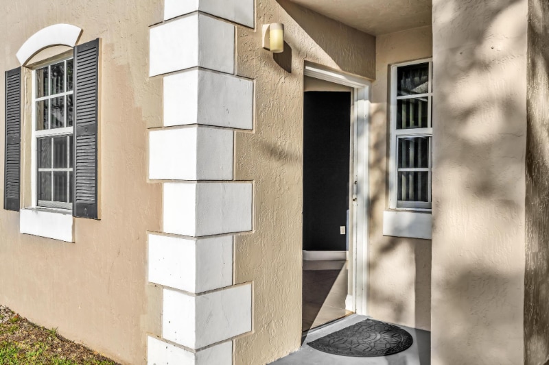 Building Photo - 2803 N Oakland Forest Dr