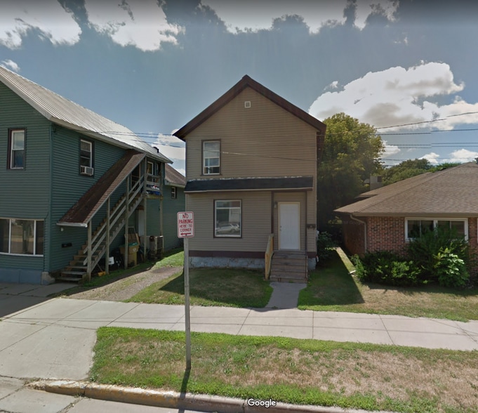 4B 1 Ba Single Family Home - 506 Bay St