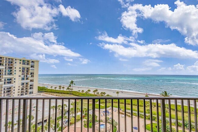 Building Photo - 300 Ocean Trail Way