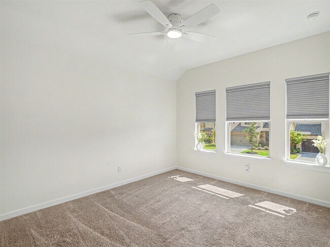 Building Photo - 6019 Dovetail Cliff Ct