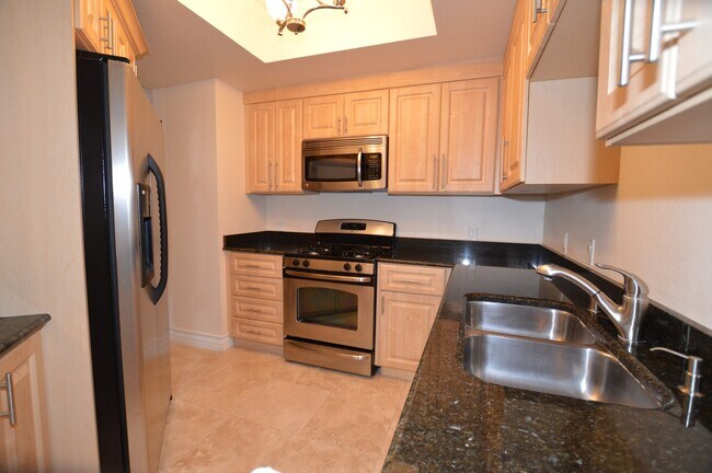 Building Photo - Meridian Unfurnished 1 Bed | 1 Bath Luxury...