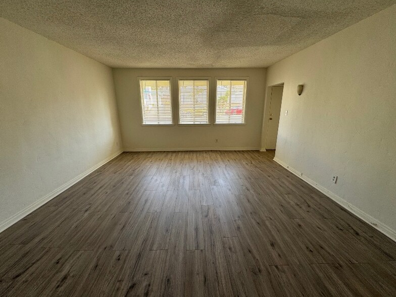 Building Photo - 225 Camino Real