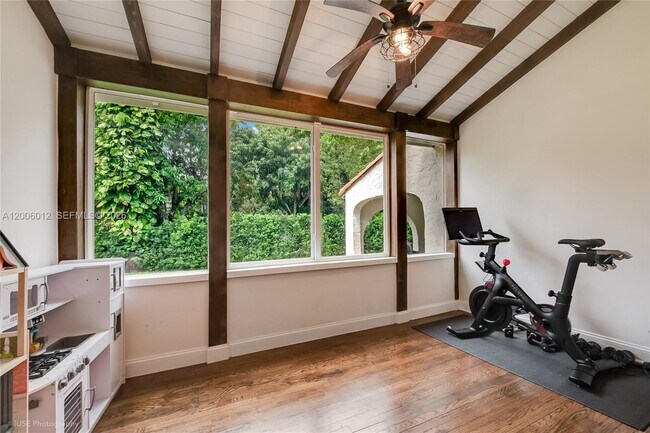 Building Photo - Minorca Avenue, Coral Gables, FL 33134 - 2 BR 2 BA single-family home