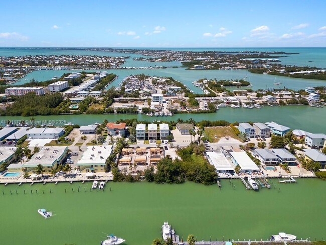 Building Photo - 112 Ave D