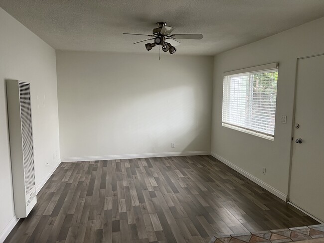 Spacious, light-filled living room - 2219 4th St