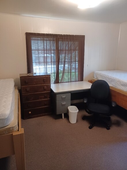 Building Photo - 748 N 700 E