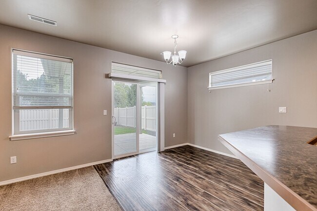 Building Photo - 10268 W Shelborne Dr