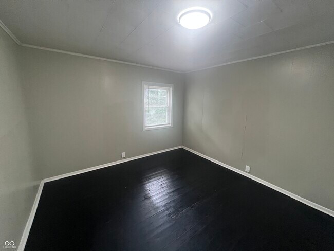 Building Photo - 210 Whitlock Ave