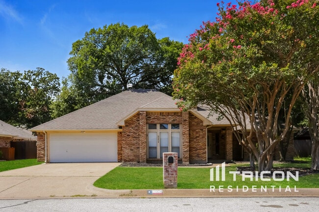 Building Photo - 6004 Green Forest Ct