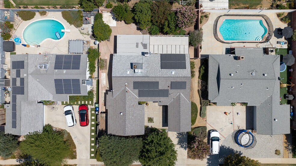 Birds eye view - 7246 Hatillo Ave
